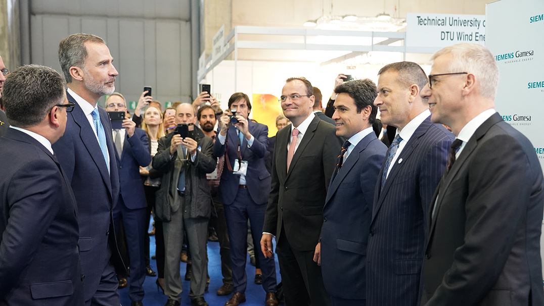 Su Majestad el rey Felipe VI visita Siemens Gamesa en WindEurope 2019.